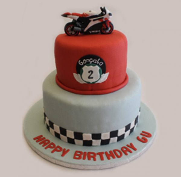 Bolo moto  Bolo de moto, Bolo lindo de aniversário, Aniversário